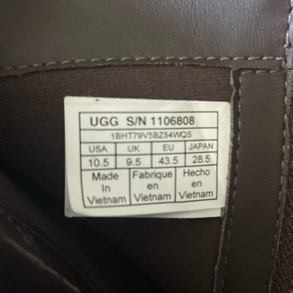 USED. Ugg All weather leather boots. 10.5, Brown, buckle and side zippers. - Picture 5 of 5